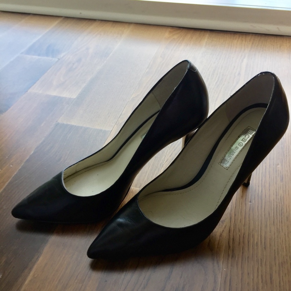 BCBG Pumps